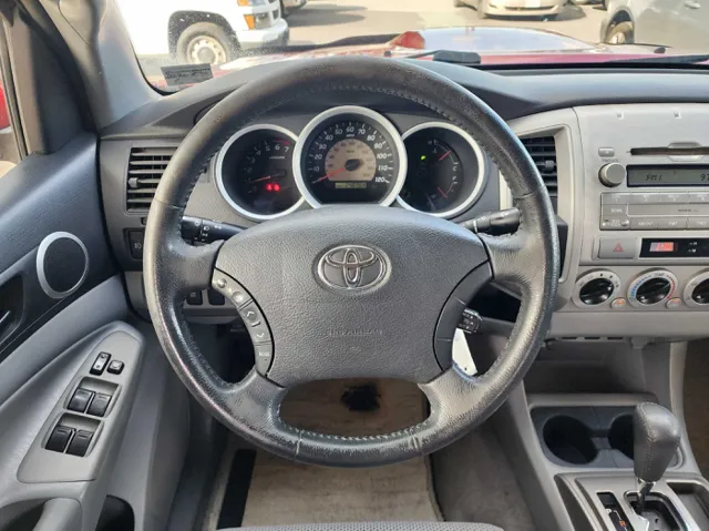 2011 Toyota Tacoma Double Cab V6 4x4 photo 19