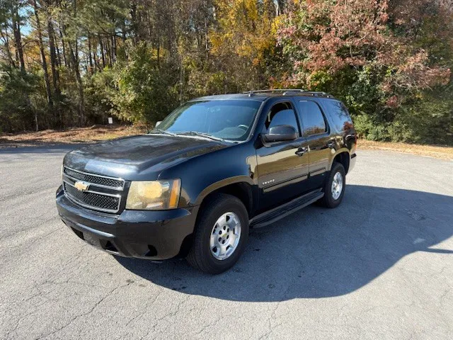 2011 Chevrolet Tahoe LS's photo