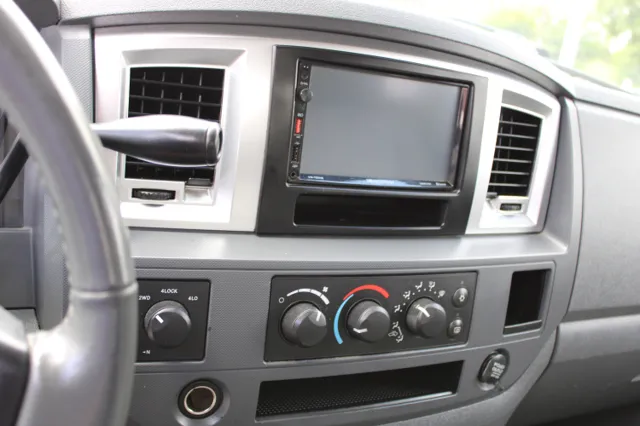 2007 Dodge Ram 2500 Pickup ST - Photo 18