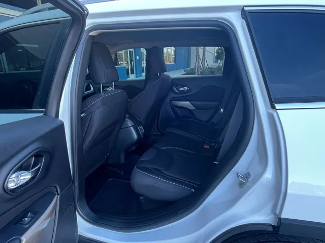 2017 Jeep Cherokee Latitude - Photo 10