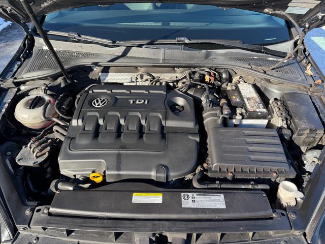 2015 Volkswagen Golf TDI S 6A