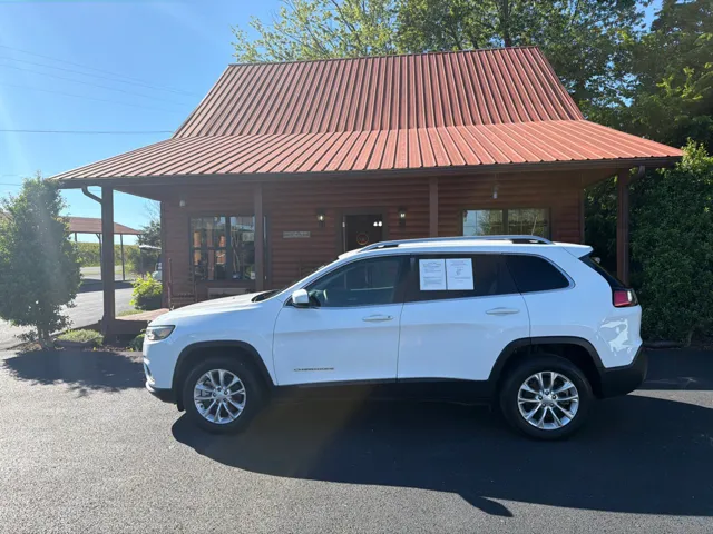2019 Jeep Cherokee Latitude 4X4's photo