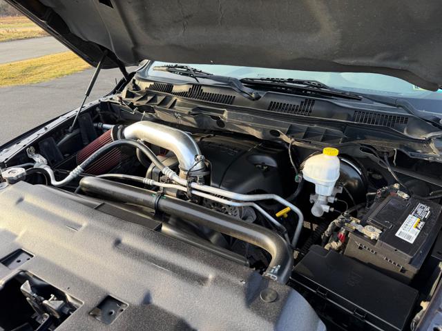 2013 Ram 1500 SLT Crew Cab SWB 4WD