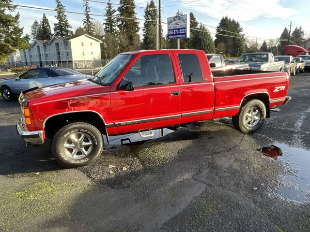 1996 GMC Sierra's photo