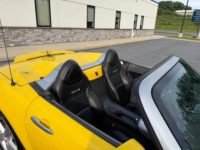 2008 Saturn Sky Red Line