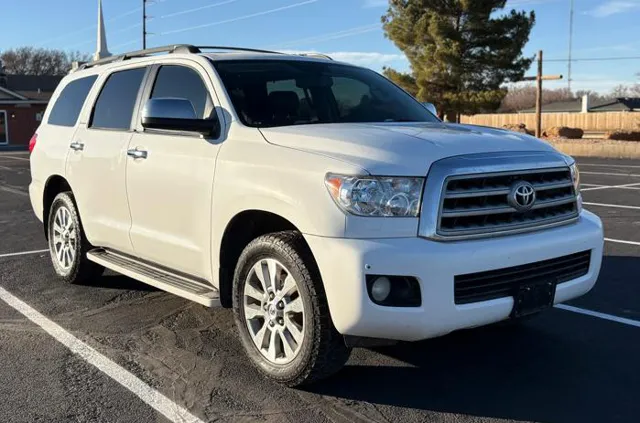 2011 Toyota Sequoia Limited's photo