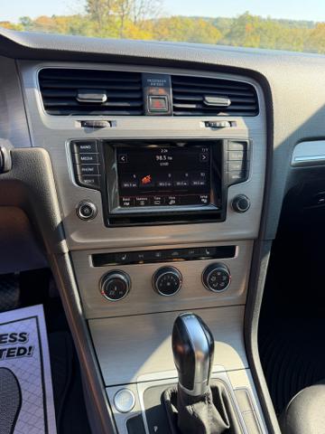 2015 Volkswagen Golf SportWagen TDI SE 6A