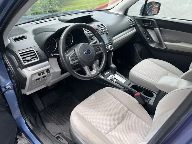2017 Subaru Forester Premium - Photo 11
