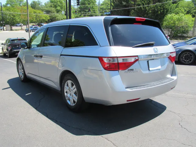 2013 Honda Odyssey LX - Photo 5
