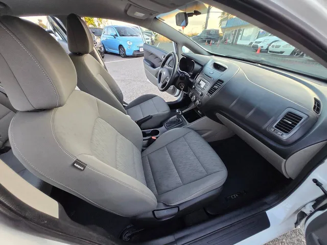 2014 Kia Forte LX - Photo 33