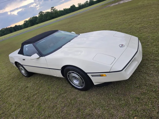 1987 Chevrolet Corvette - Photo 12