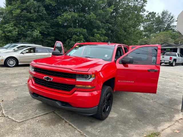 2017 Chevrolet Silverado 1500 Custom - Photo 10
