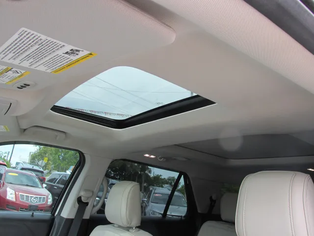 2018 Ford Explorer Platinum - Photo 11