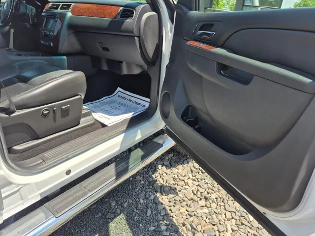 2011 Chevrolet Silverado 3500HD LTZ - Photo 7
