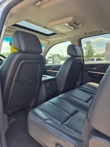 2011 Chevrolet Silverado 3500HD LTZ - Photo 16
