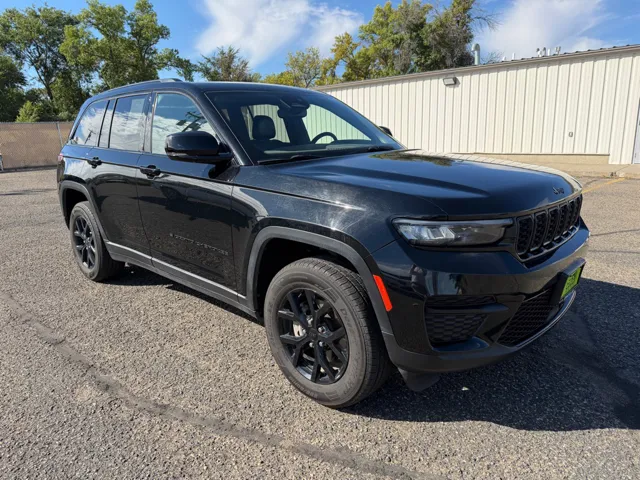 2024 Jeep Grand Cherokee Altitude - Photo 3