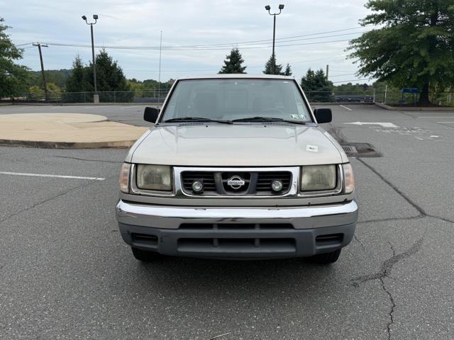 1999 Nissan Frontier XE King Cab 2WD