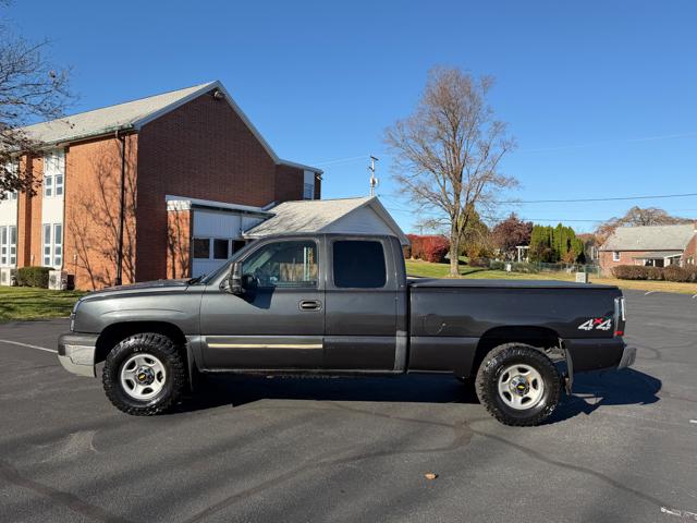 2003 Chevrolet Silverado 1500 Ext. Cab Short Bed 4WD