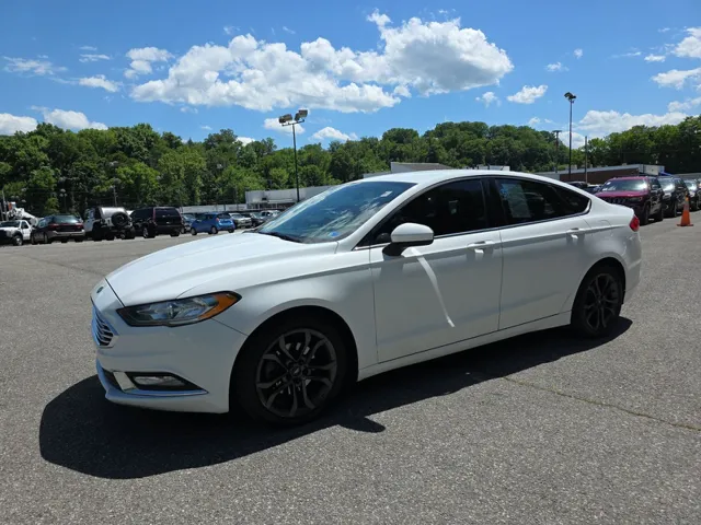 2018 Ford Fusion SE FWD's photo