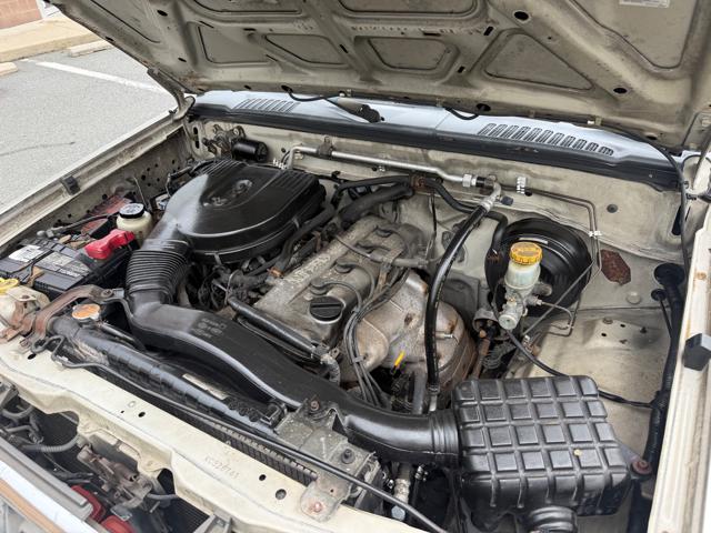 1999 Nissan Frontier XE King Cab 2WD