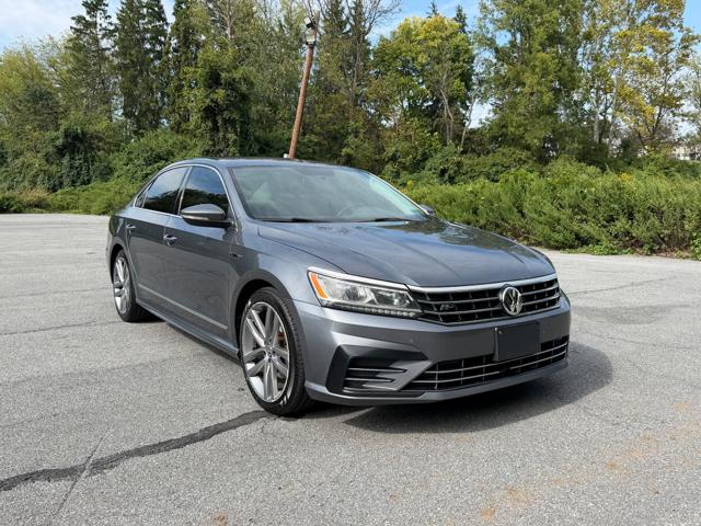 2017 Volkswagen Passat R-Line