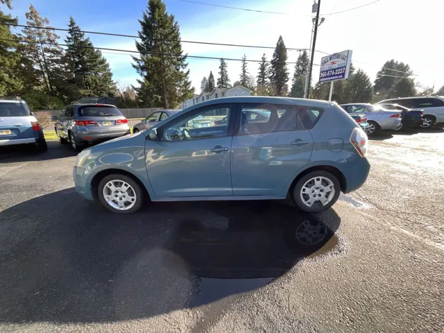 2009 Pontiac Vibe Base