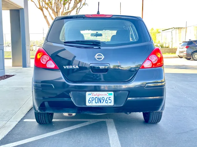 2011 Nissan Versa SL - Photo 12