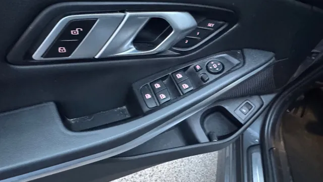 2019 BMW 3 Series 330i - Photo 9