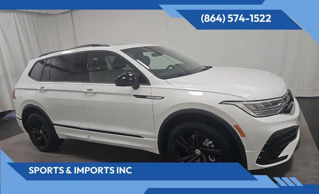 2024 Volkswagen Tiguan SE R-LINE BLACK's photo