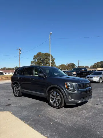 2020 Kia Telluride S's photo