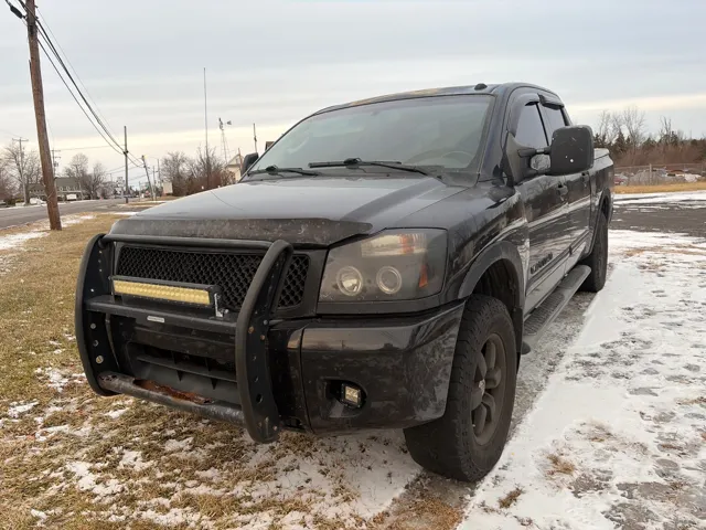 2008 Nissan Titan's photo