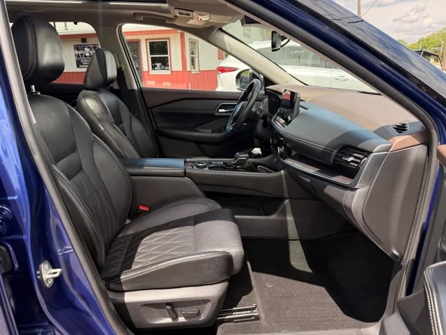 2021 Nissan Rogue Platinum - Photo 18