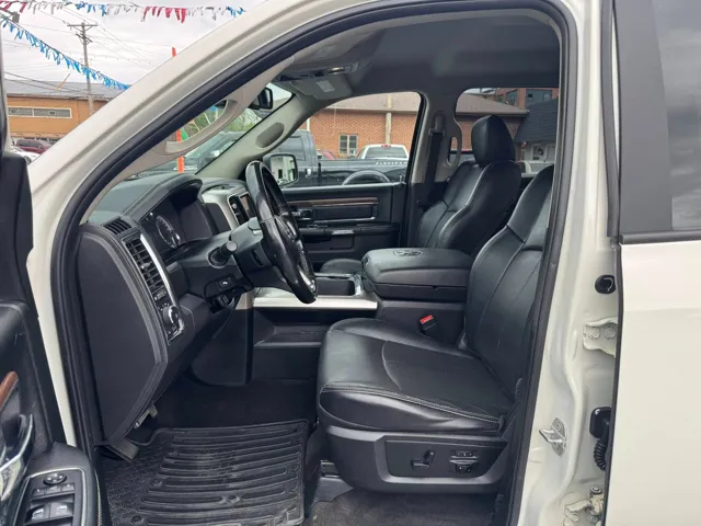 2018 RAM Ram 1500 Pickup Laramie - Photo 8