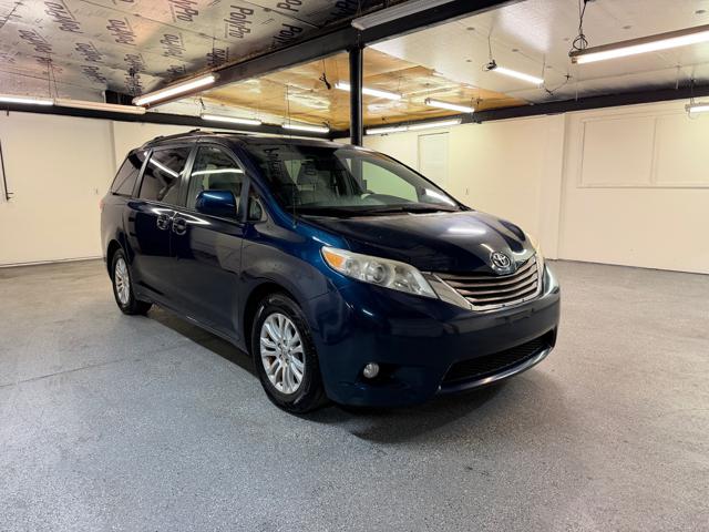 2012 Toyota Sienna Limited FWD 7-Passsenger V6