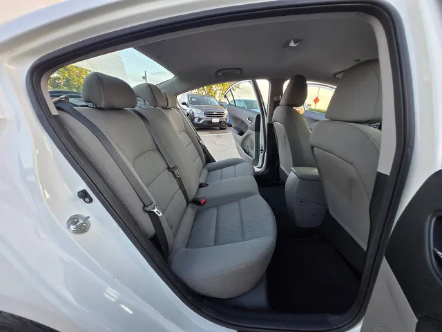 2014 Kia Forte LX - Photo 29