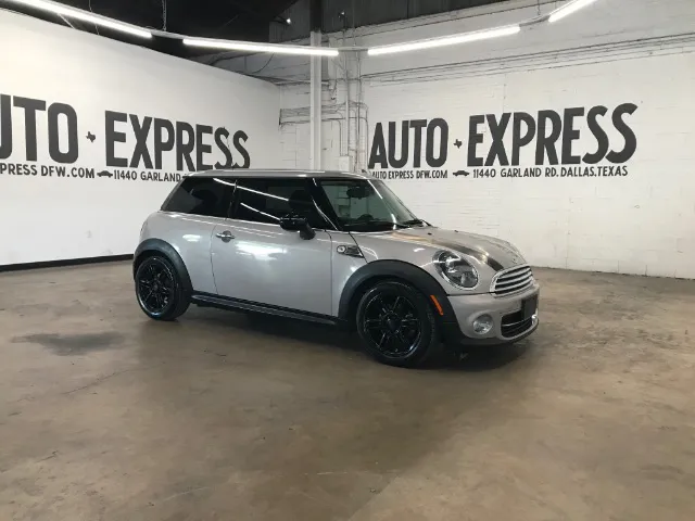 2013 MINI Cooper -'s photo