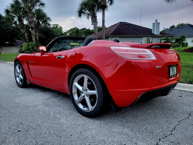 2007 Saturn Sky Roadster - Photo 6