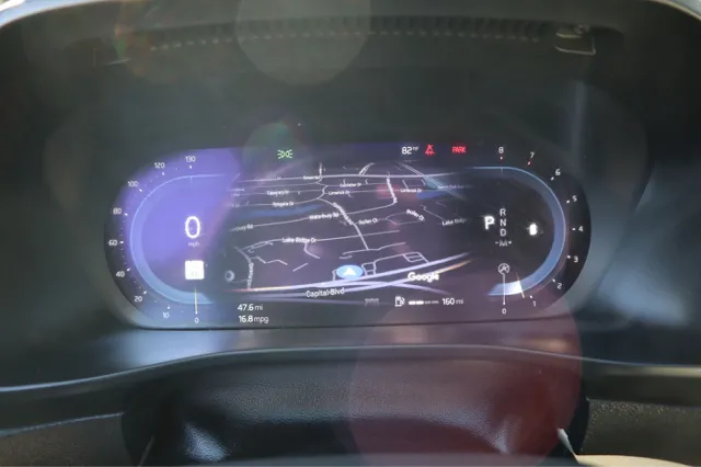 2023 Volvo XC40 Ultimate photo 13