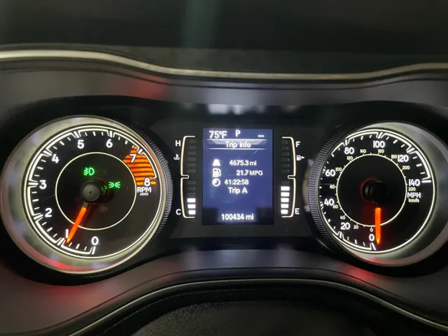 2019 Jeep Cherokee Latitude Plus - Photo 16