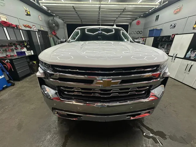 2020 Chevrolet Silverado 1500 LTZ - Photo 7