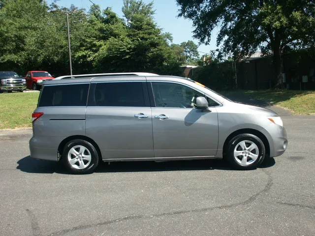 2013 Nissan Quest SV - Photo 4