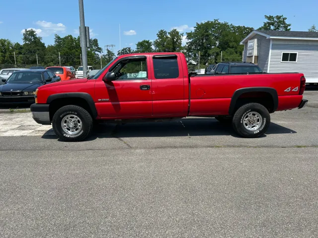 2004 Chevrolet Silverado 3500 LS