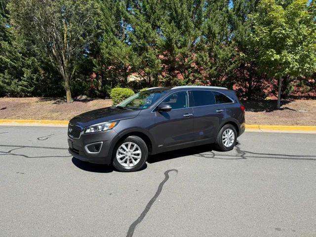 2017 Kia Sorento LX