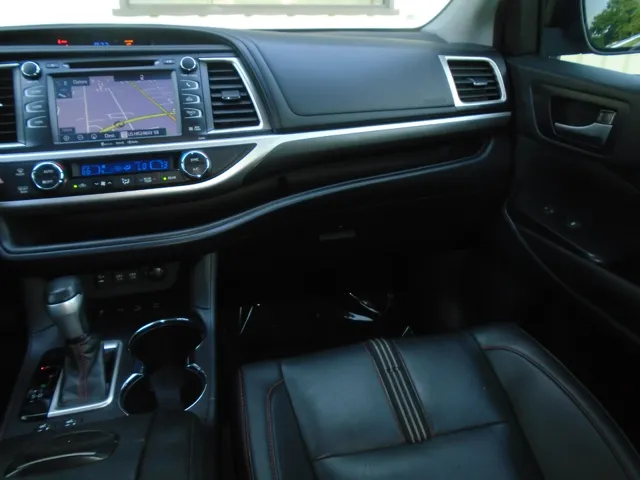 2019 Toyota Highlander SE - Photo 58