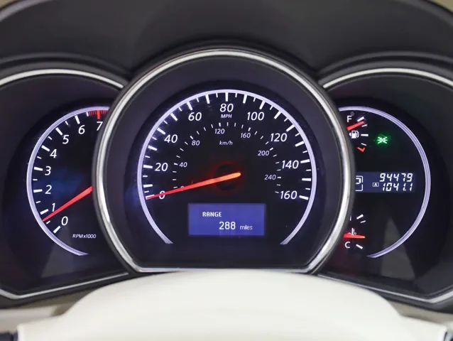 2011 Nissan Murano S photo 15
