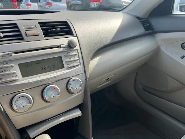 2011 Toyota Camry Base photo 4