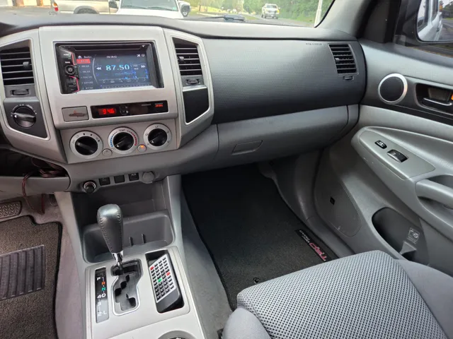 2011 Toyota Tacoma Base - Photo 12