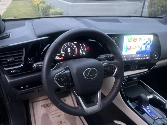 2024 Lexus NX 250 - Photo 14