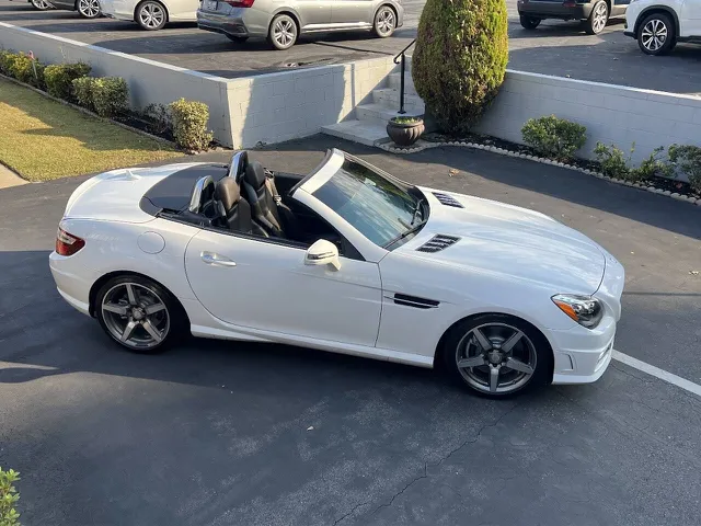 2015 Mercedes Benz SLK 350 photo 4