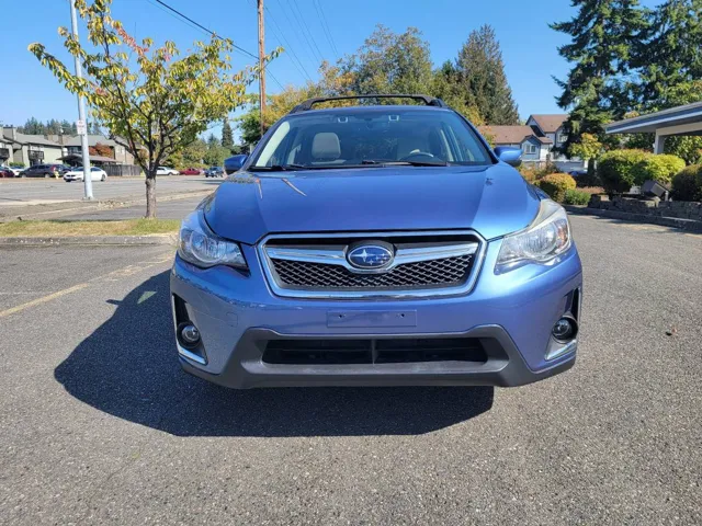 2017 Subaru Crosstrek Limited photo 2